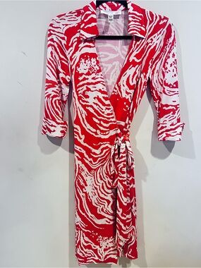 DVF Diane Von Furstenberg Justin Vintage 100% Silk Wrap Dress Red White Print 2